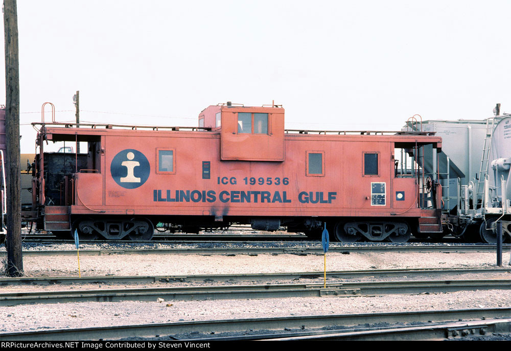 Illinois Central Gulf caboose ICG #199536